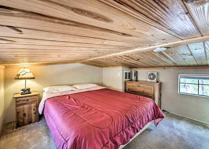 Gateway To Sunrise Resort! Show W/ Deck Holiday home *